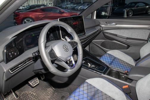 2025 Volkswagen Golf R 2.0T