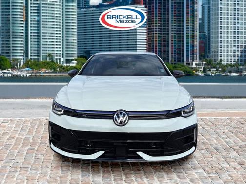 2025 Volkswagen Golf R 2.0T