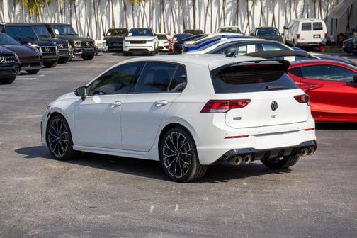2025 Volkswagen Golf R 2.0T
