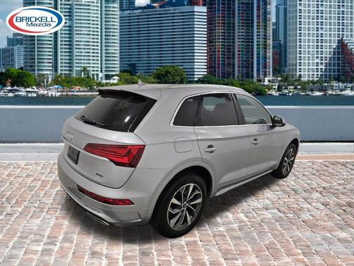 Florett Silver Metallic 2023 Audi Q5 45 S line quattro Premium