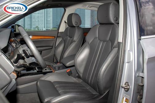 Florett Silver Metallic 2023 Audi Q5 45 S line quattro Premium