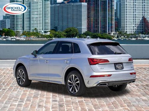 Florett Silver Metallic 2023 Audi Q5 45 S line quattro Premium