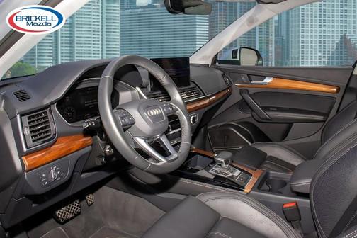 Florett Silver Metallic 2023 Audi Q5 45 S line quattro Premium