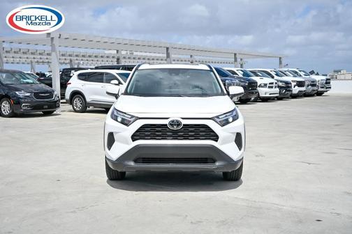 Ice 2024 Toyota RAV4 XLE