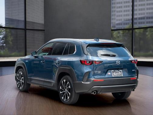 2025 Mazda CX-50 PLUS