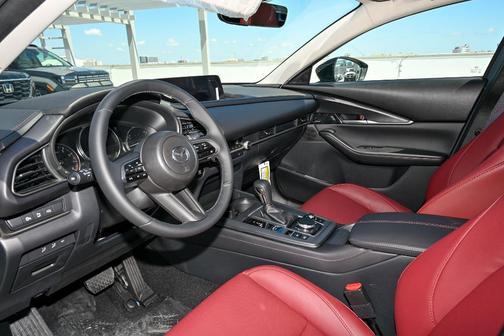 Polymetal Gray Metallic 2026 Mazda CX-30 2.5 S Carbon Edition