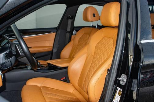 2021 BMW 530 530e