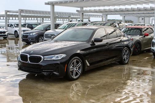 2021 BMW 530 530e