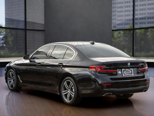2021 BMW 530 530e