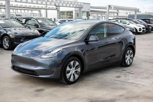 2022 Tesla Model Y Long Range