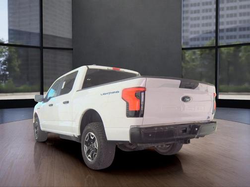 2022 Ford F-150 Lightning Pro