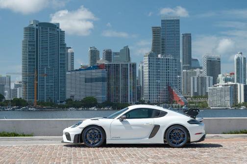 2024 Porsche 718 Cayman GT4 RS