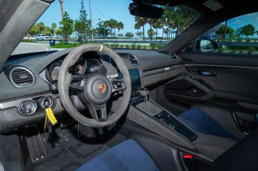 2024 Porsche 718 Cayman GT4 RS