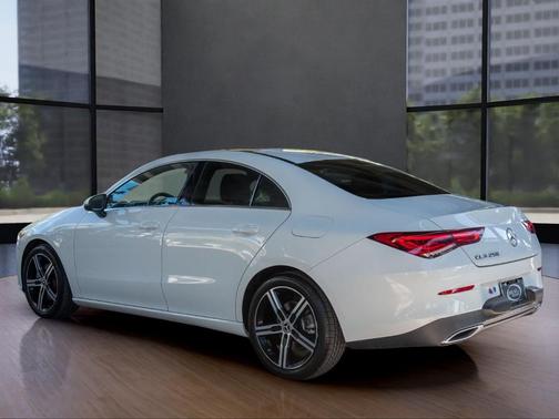 2022 Mercedes-Benz CLA 250 Base
