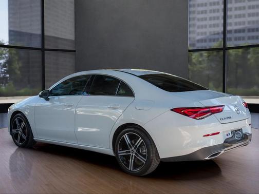 2022 Mercedes-Benz CLA 250 Base