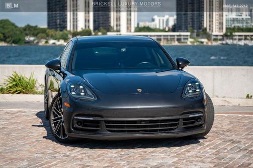 2018 Porsche Panamera Base