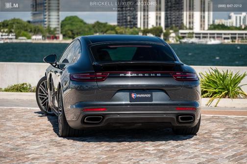 2018 Porsche Panamera Base