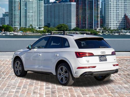 2025 Audi Q5 45 S line quattro Premium