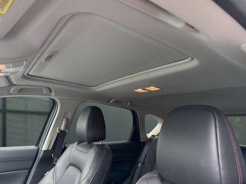 2023 Mazda CX-5 Carbon Edition