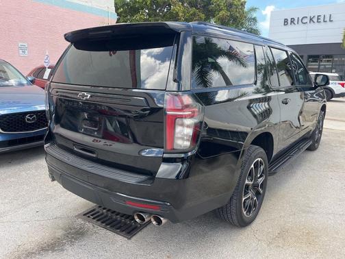 2023 Chevrolet Suburban RST