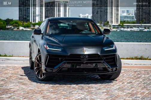 2023 Lamborghini Urus S