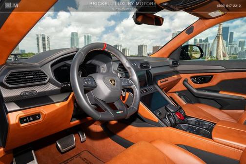 2023 Lamborghini Urus S