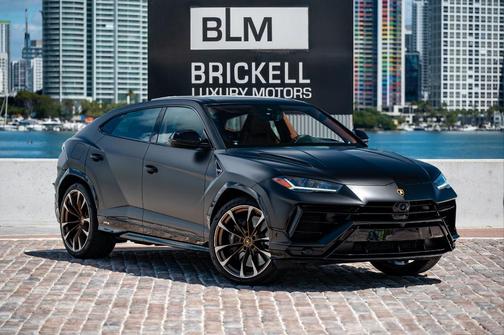 2023 Lamborghini Urus S