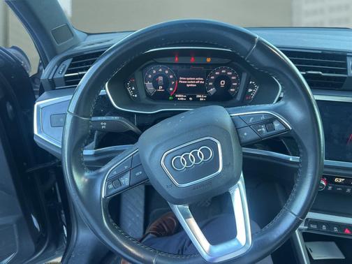 2020 Audi Q3 45 S line Premium