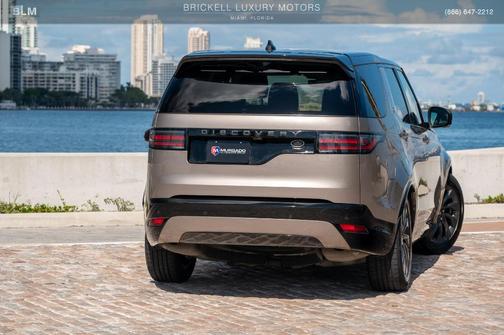2023 Land Rover Discovery P360 S R-Dynamic