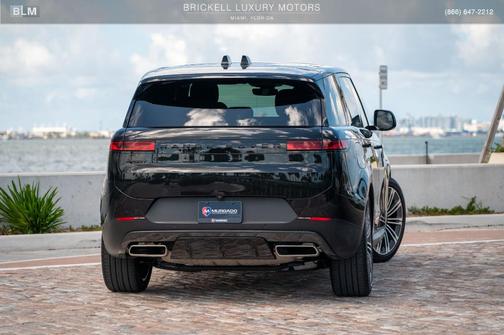 2024 Land Rover Range Rover Sport SE