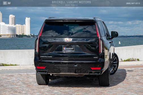 2023 Cadillac Escalade ESV Sport