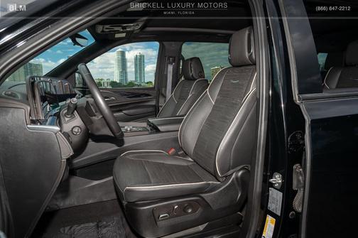 2023 Cadillac Escalade ESV Sport