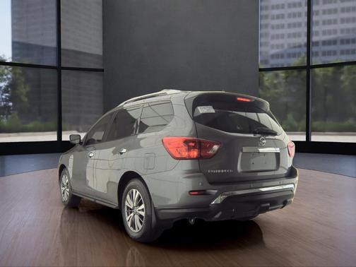 2019 Nissan Pathfinder S