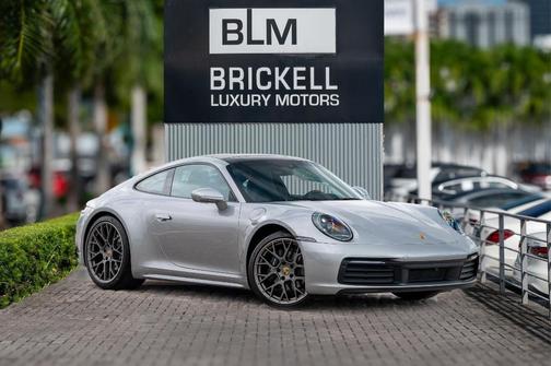 2024 Porsche 911 Carrera