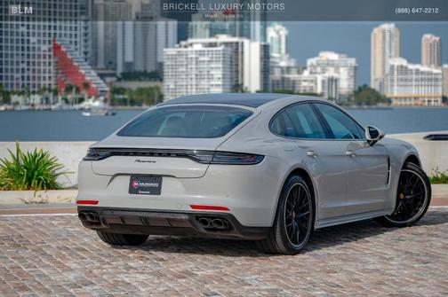 2023 Porsche Panamera 4