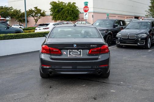 2019 BMW 530 i