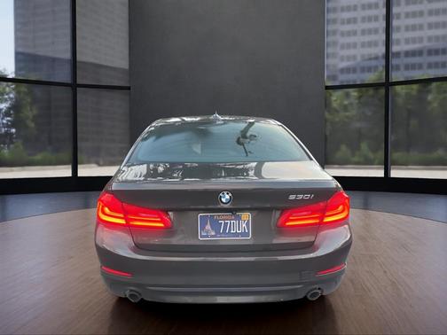 2019 BMW 530 i