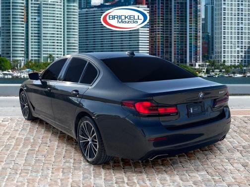 2021 BMW 540 i