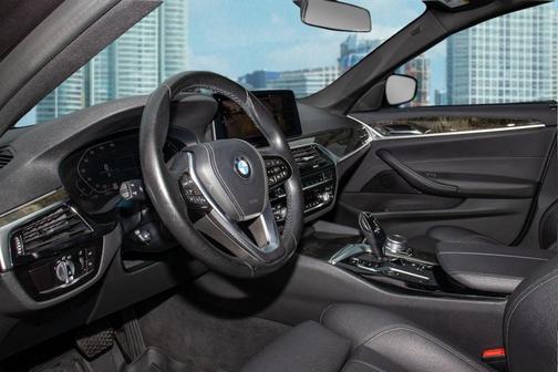 2021 BMW 540 i