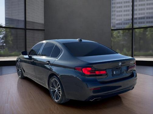 2021 BMW 540 i