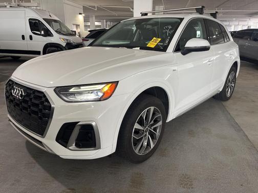 2024 Audi Q5 45 S line quattro Premium