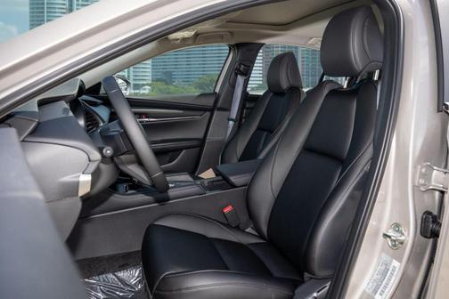 Platinum Quartz Metallic 2026 Mazda Mazda3 FWD w/Preferred Package