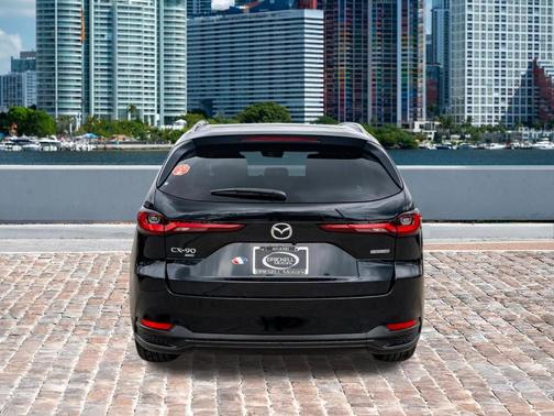 Jet Black Mica 2026 Mazda CX-90 SE