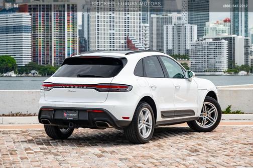 2024 Porsche Macan Base