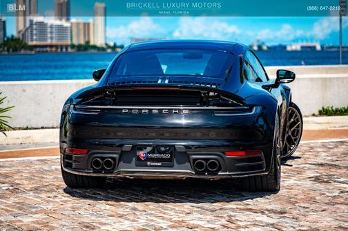 2021 Porsche 911 Carrera