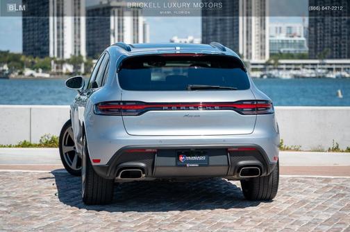2022 Porsche Macan Base