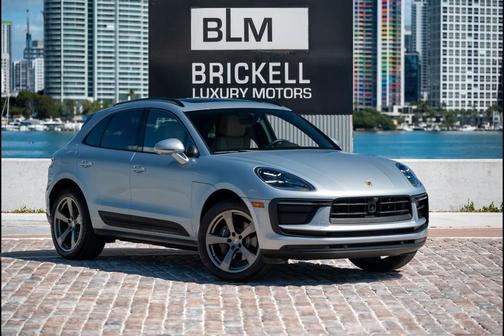 2022 Porsche Macan Base