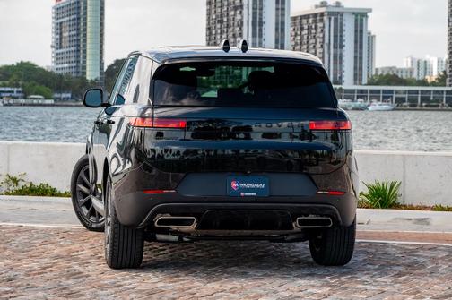 2024 Land Rover Range Rover Sport SE