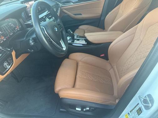 Alpine White 2023 BMW 530 i