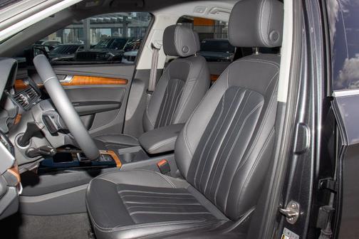 2023 Audi Q5 45 S line quattro Premium